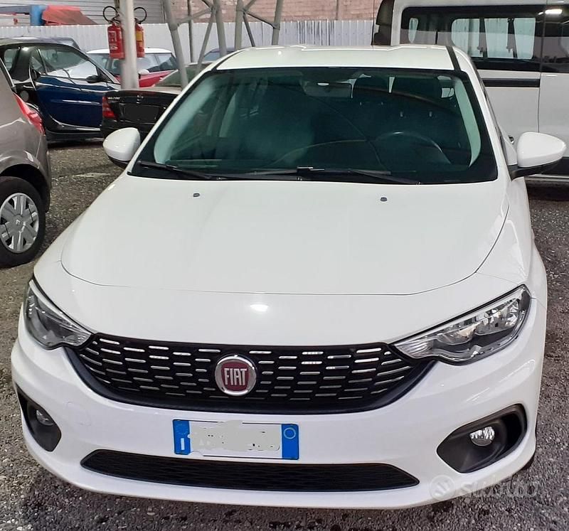 Usata Fiat Tipo Easy 95 CV (69 kW) 2017 Bianco Berlina