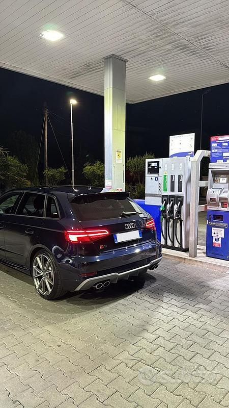Usata Audi S3 Ambiente 310 CV (228 kW) 2018 Blu Berlina