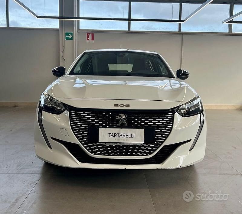 Usata Peugeot 208 Active 100 kW (136 CV) 2023 Bianco Utilitaria