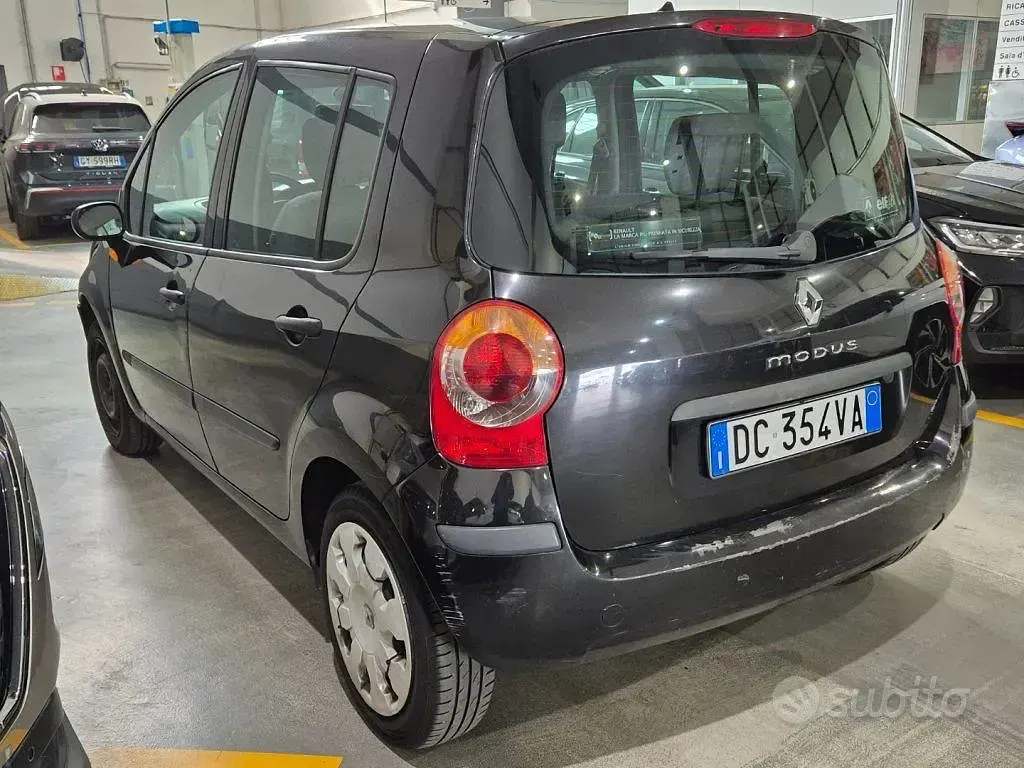 Usata Renault Modus Authentique 75 CV (55 kW) 2006 Nero Monovolume