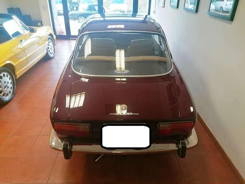 Usata Alfa Romeo 2000 Veloce 132 CV (97 kW) 1973 Rosso Coupé