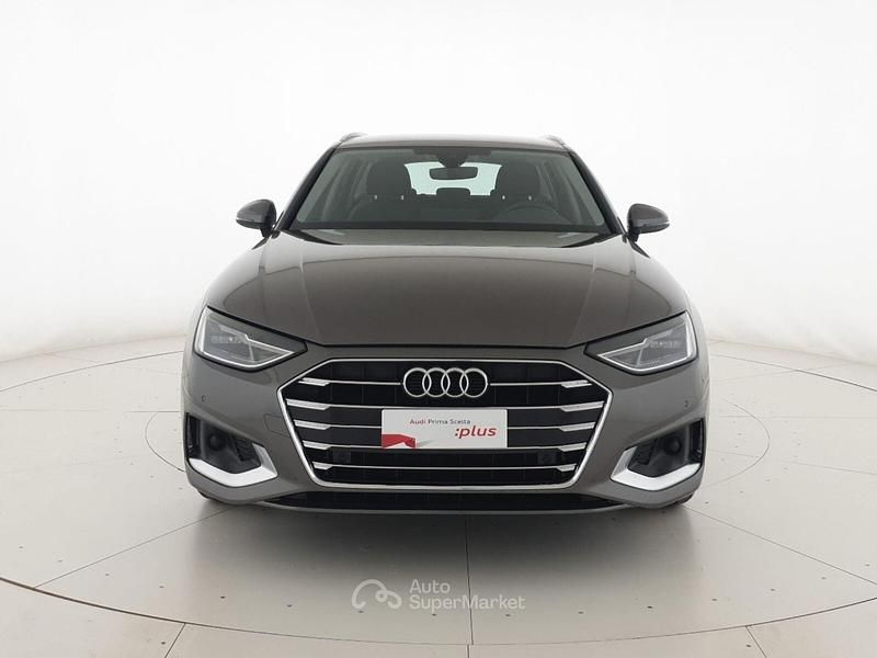 Usata Audi A4 Advanced 136 CV (100 kW) 2021 Grigio terra metallizzato Station wagon