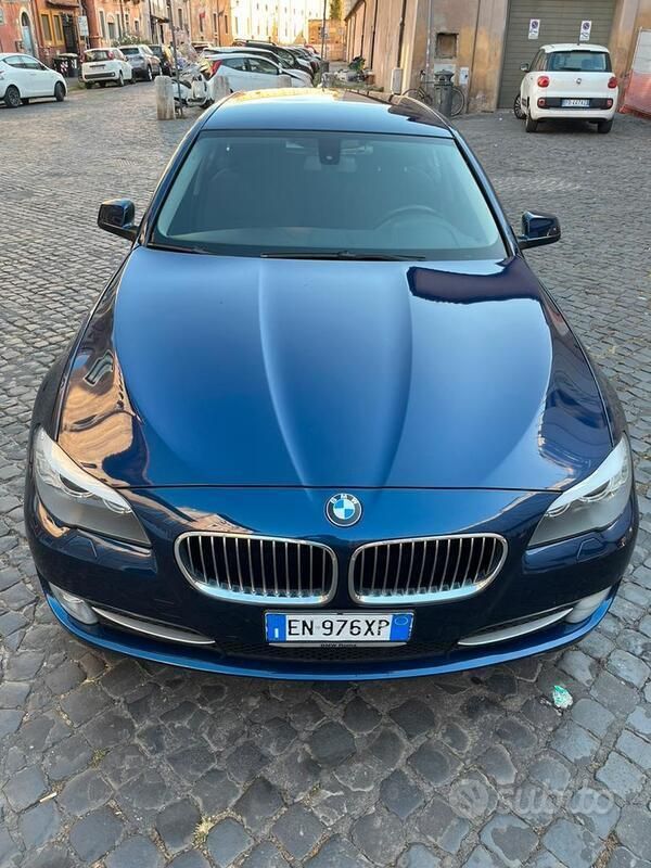 Usata BMW 520 184 CV (135 kW) 2012 Blu/azzurro Station wagon