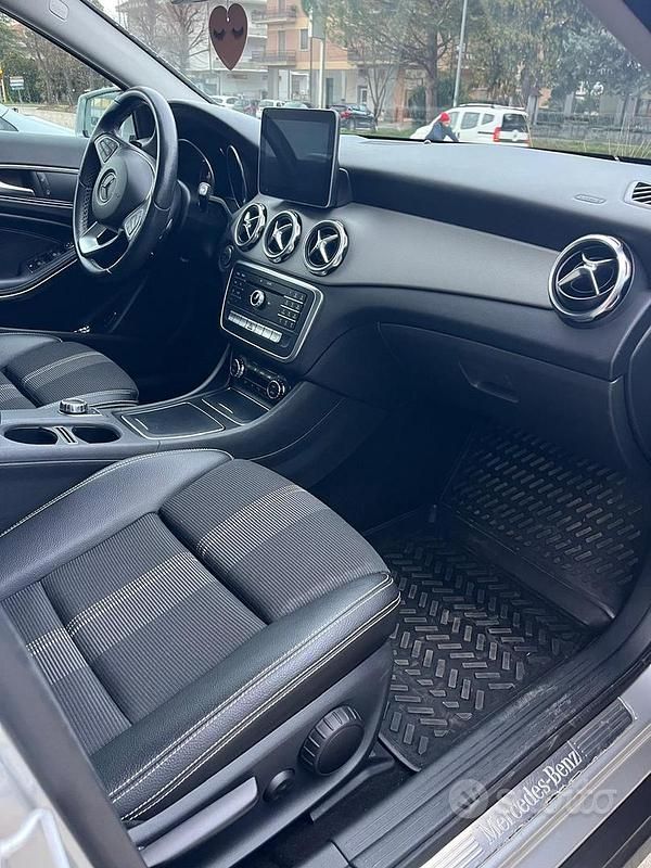 Occasion Mercedes GLA220 2019 Gris SUV