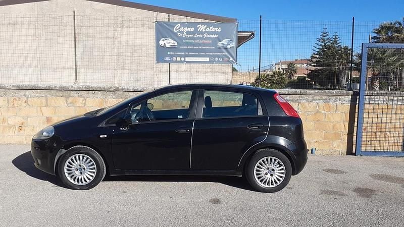 Nero Usata 2008 Fiat Grande Punto Dynamic Due volumi | 2300 € (Ottimo prezzo) - Immagine 1/4