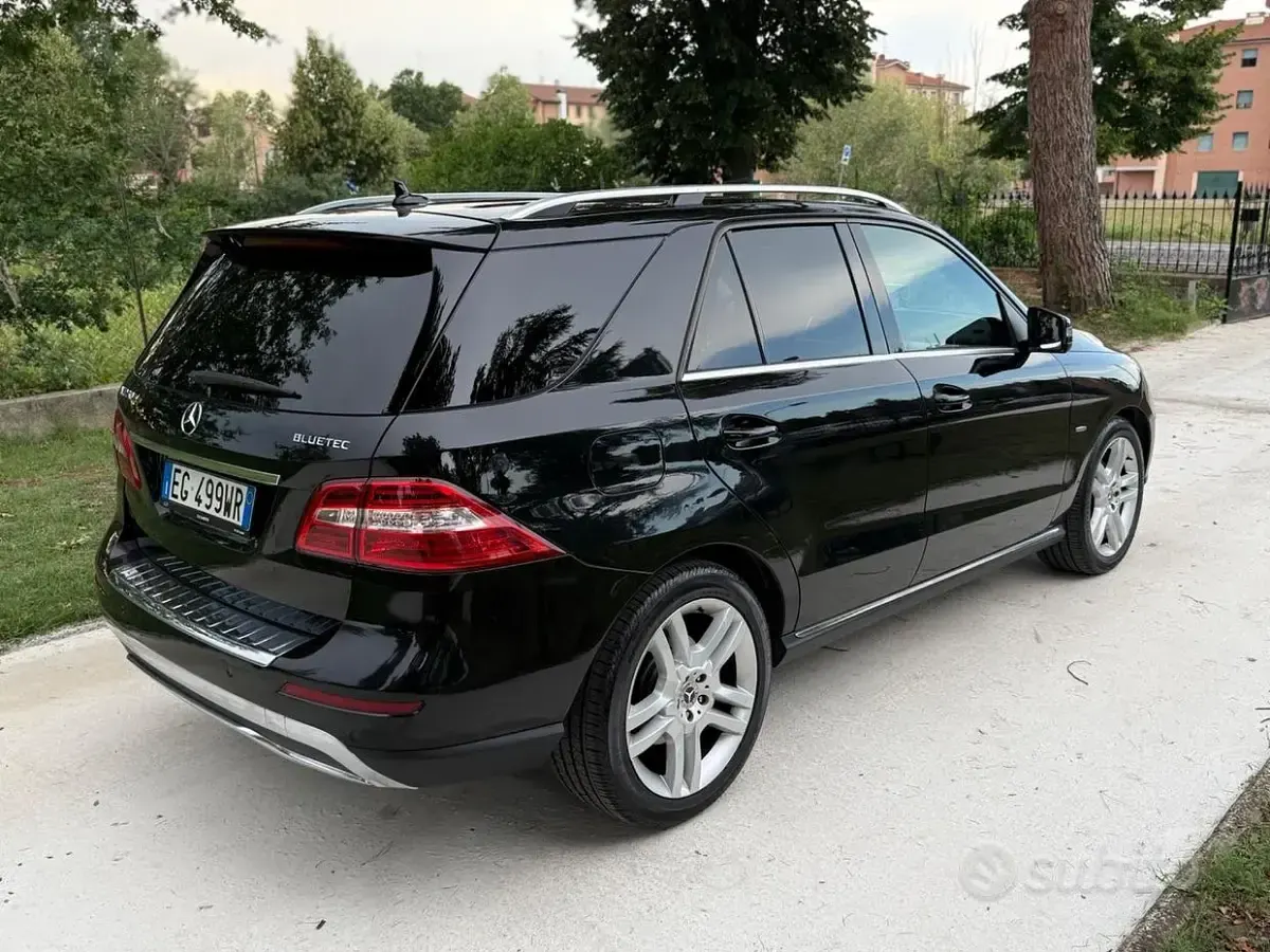 Usata Mercedes ML250 Premium 204 CV (150 kW) 2012 Nero SUV