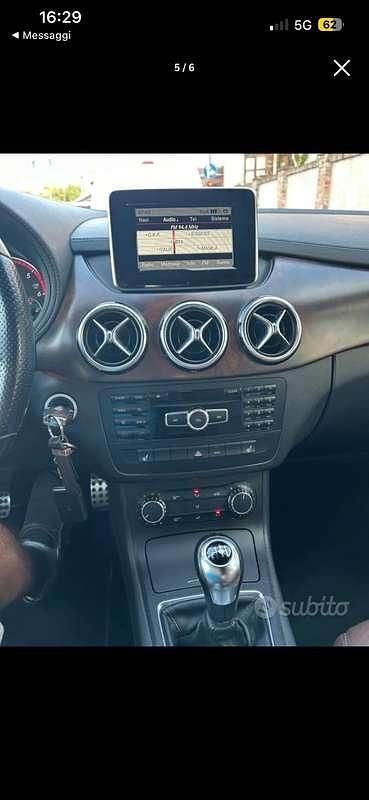 Usata Mercedes B180 Premium 109 CV (80 kW) 2014 Utilitaria
