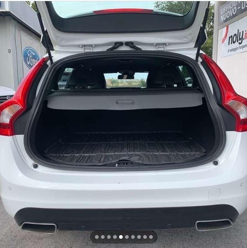 Usata Volvo V60 Summum 120 CV (88 kW) 2017 Bianco Station wagon
