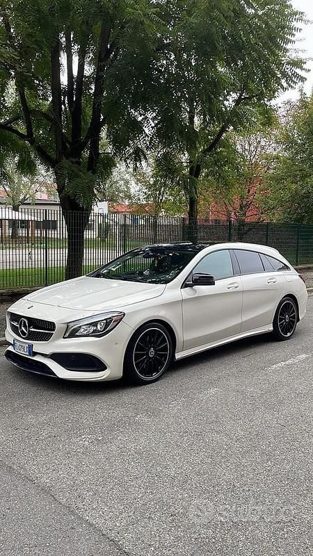 Usata 2017 Mercedes CLA220 Premium Tre volumi | 16.500 € (Buon prezzo) - Immagine 1/4