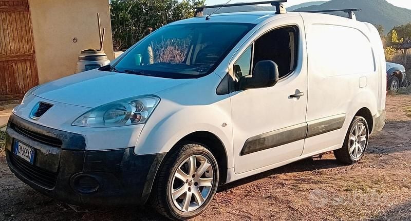 Usata Peugeot Partner 98 CV (72 kW) 2012 Bianco Monovolume