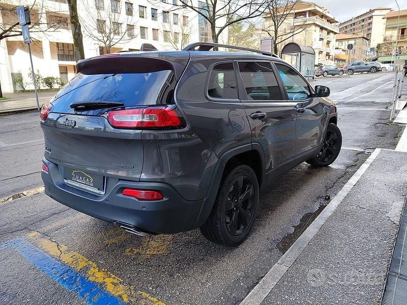 Usata Jeep Cherokee Longitude 185 CV (136 kW) 2015 Nero SUV
