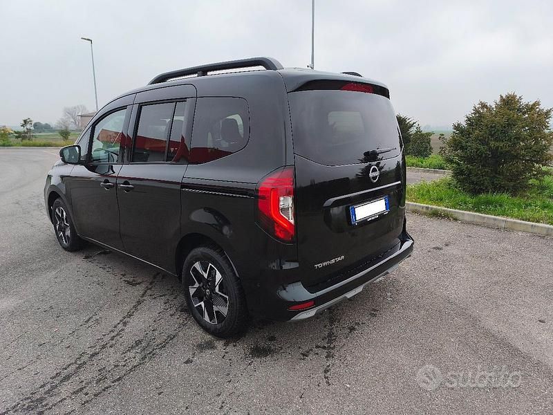 Usata Nissan Townstar 130 CV (95 kW) 2025 Nero Monovolume