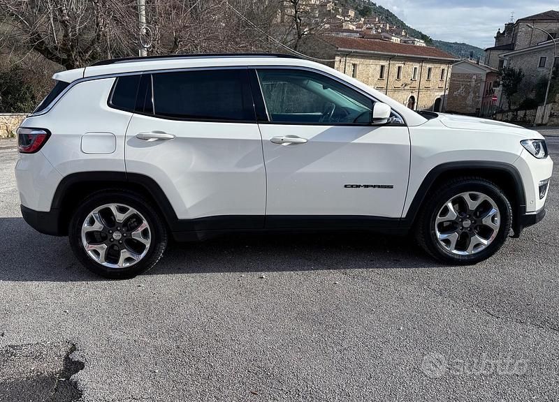 Usata Jeep Compass 120 CV (88 kW) 2019 Bianco SUV