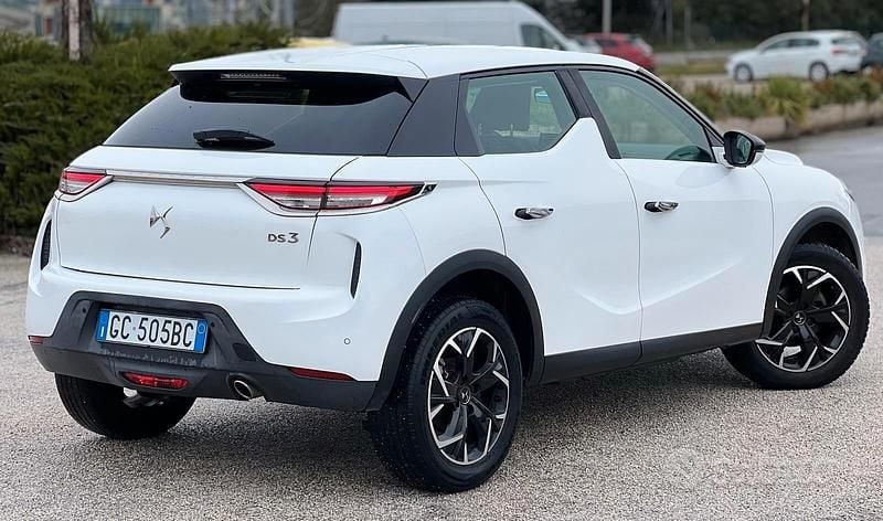 Usata DS Automobiles DS3 So Chic 101 CV (74 kW) 2020 Bianco Station wagon