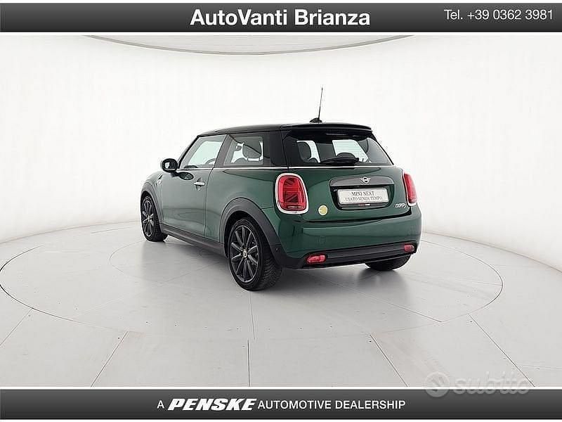Usata Mini Cooper SE 75 kW (102 CV) 2021 Verde Utilitaria