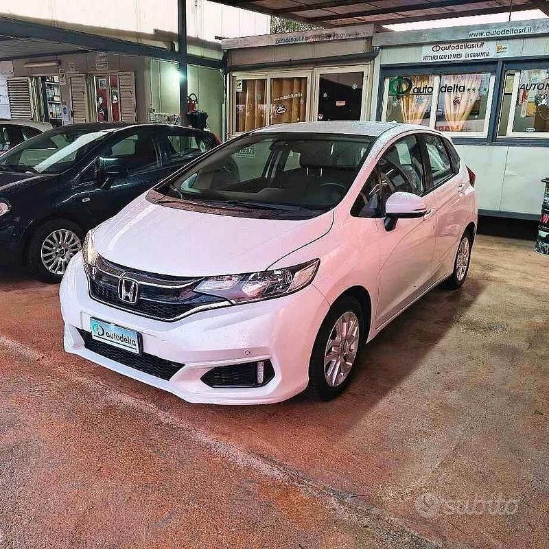 Usata Honda Jazz Comfort 101 CV (74 kW) 2019 Bianco Utilitaria