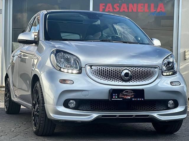 Usata Smart ForFour Superpassion 71 CV (52 kW) 2019 Argento Utilitaria