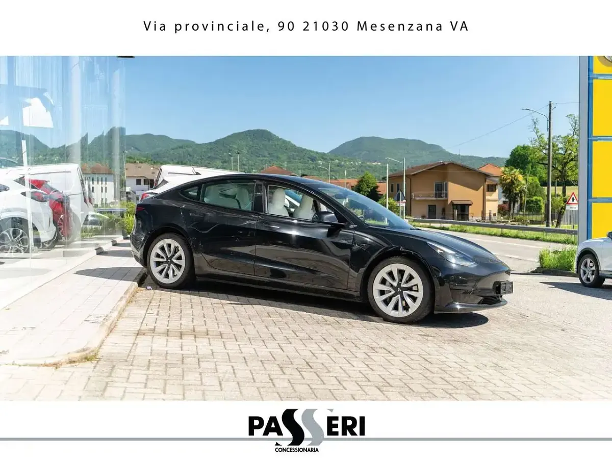 Usata Tesla Model 3 Standard Range 88 kW (120 CV) 2022 Nero Berlina