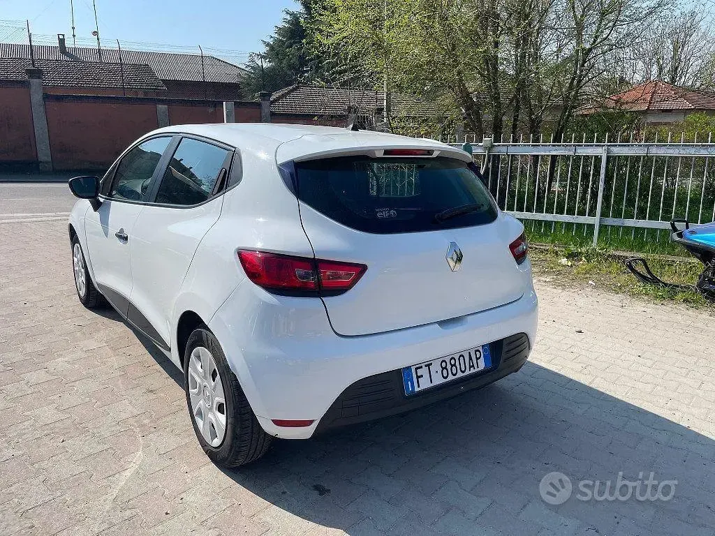 Usata Renault Clio IV 75 CV (55 kW) 2018 Bianco pastello Furgone