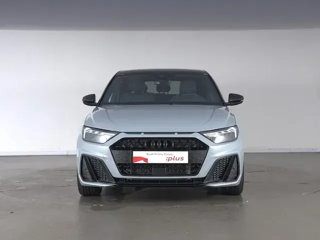 Nuova Audi A1 Sportback Comfort 116 CV (85 kW) 2026 Grigio freccia perla nero mito Utilitaria