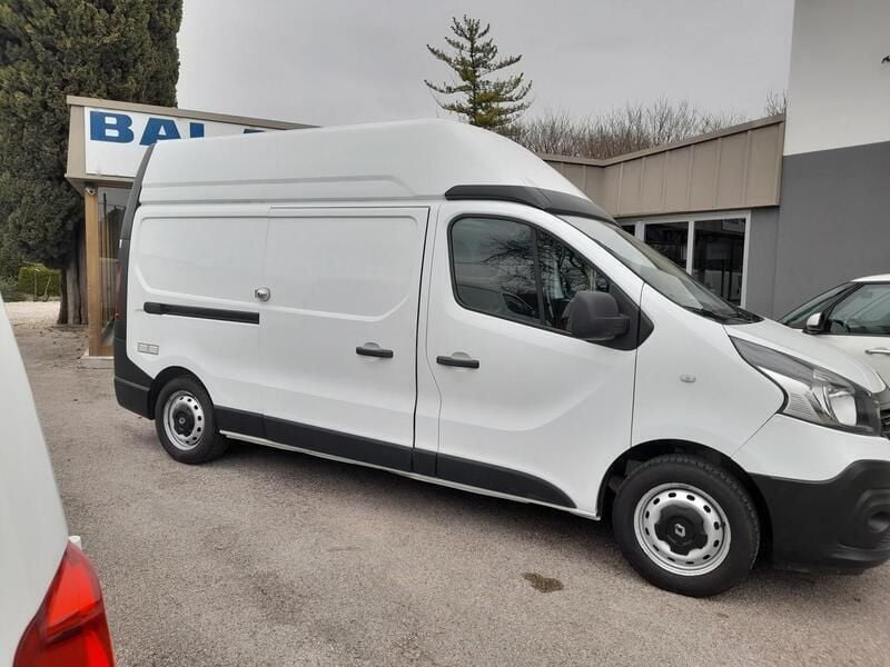 Usata Renault Trafic 125 CV (91 kW) 2018 Bianco Monovolume