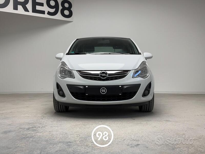 Usato 2014 Opel Corsa 1.4 Benzin 100 CV (7.100 €)