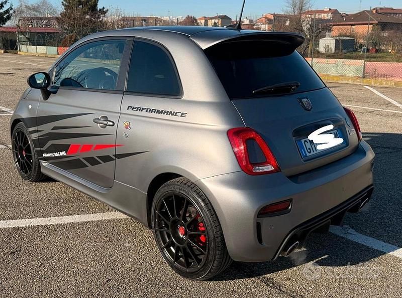 Usata Abarth 595 Pista 165 CV (121 kW) 2020 Grigio Berlina