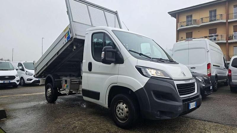 Usata Peugeot Boxer 165 CV (121 kW) 2020 Bianco / pastello Furgone