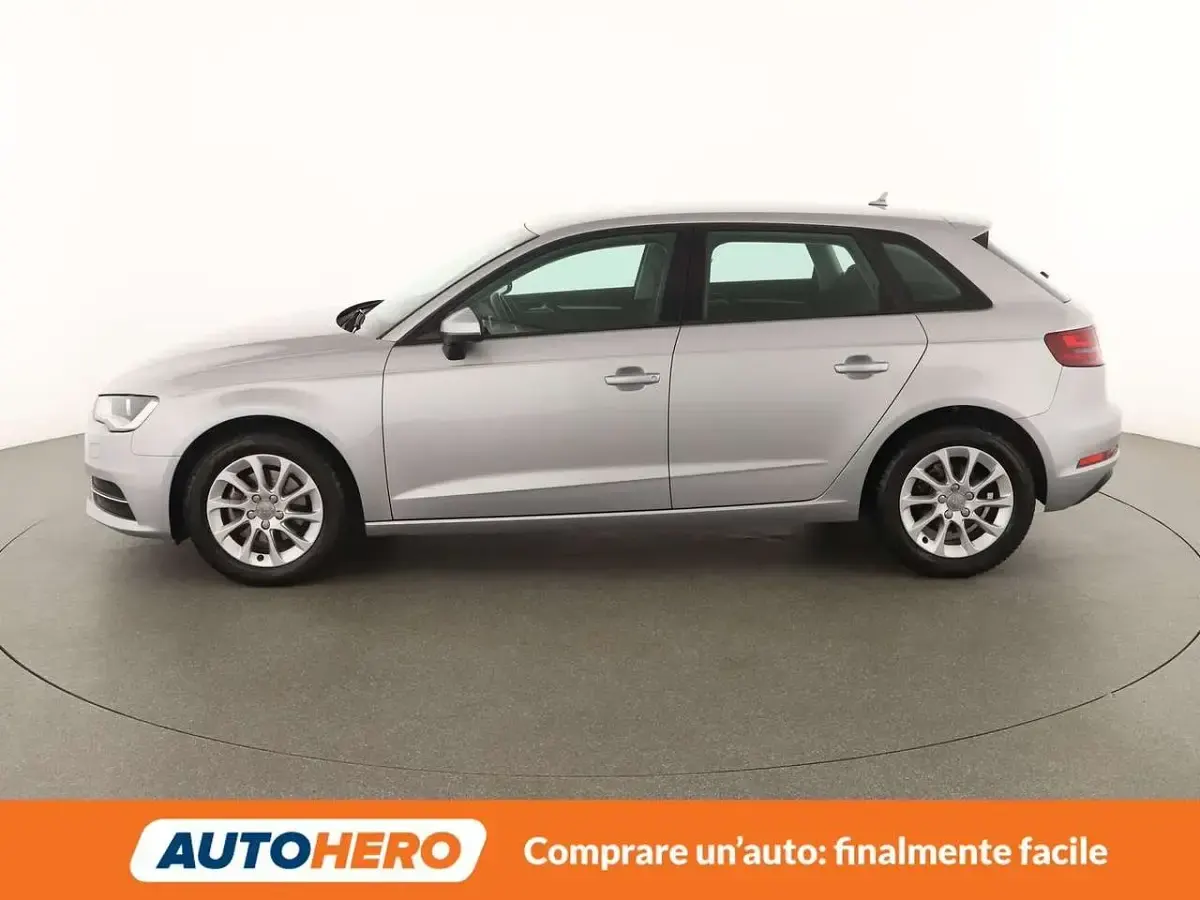 Usata Audi A3 Attraction 110 CV (80 kW) 2015 Argento Berlina