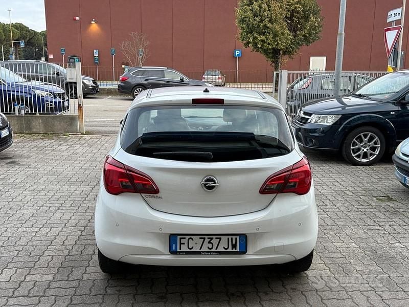 Usata Opel Corsa Cosmo 90 CV (66 kW) 2016 Bianco Utilitaria