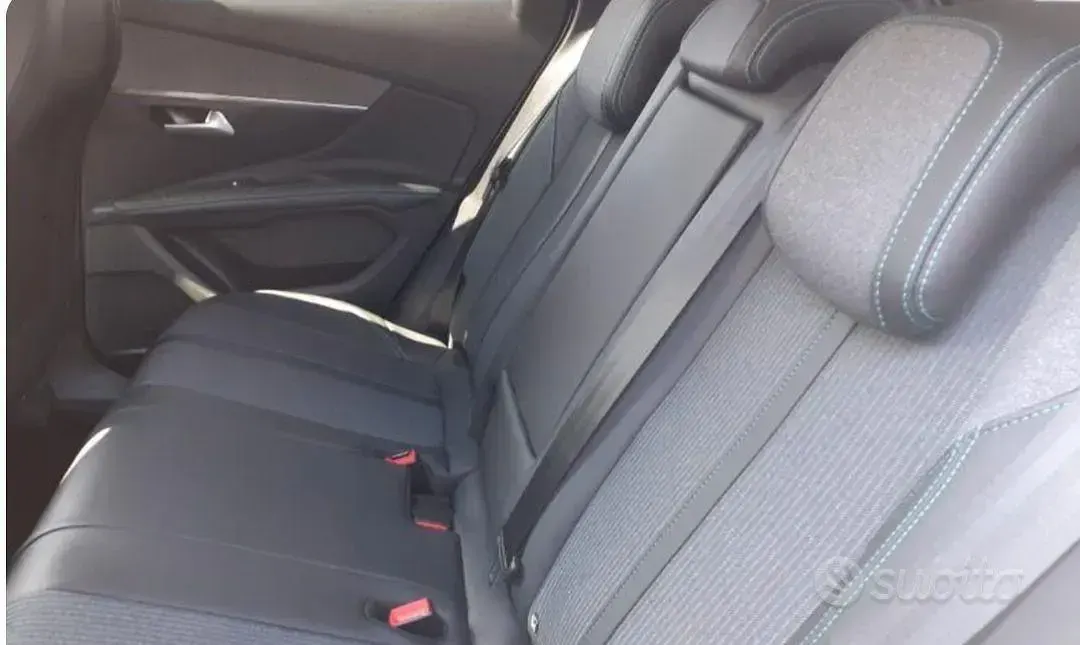Usata Peugeot 3008 131 CV (96 kW) 2022 Bianco SUV