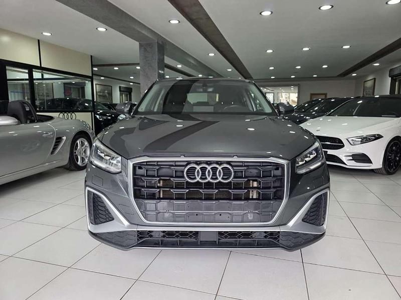 Usata Audi Q2 S-Line 150 CV (110 kW) 2024 Grigio SUV