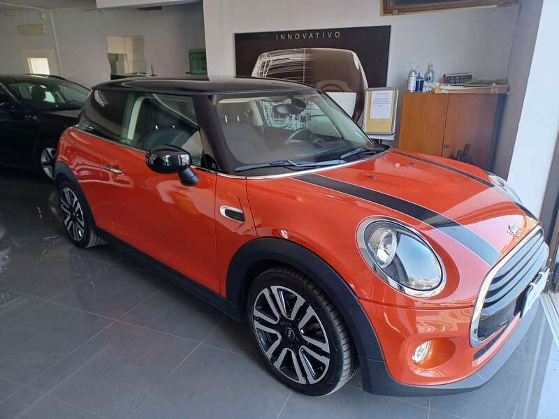 Rosso Usata 2019 Mini Cooper Due volumi | 16.500 € (Buon prezzo) - Immagine 1/4