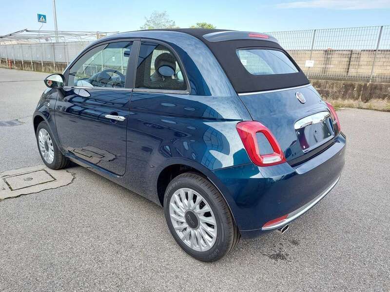 Usata Fiat 500C Dolcevita 69 CV (50 kW) 2024 Blu/azzurro Cabrio