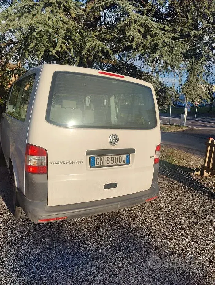 Usata VW T7 84 CV (61 kW) 2024 Bianco Furgone