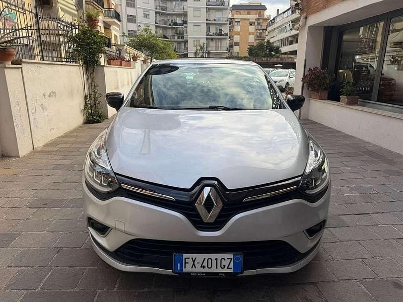 Usata Renault Clio IV Intens 90 CV (66 kW) 2019 Grigio Utilitaria