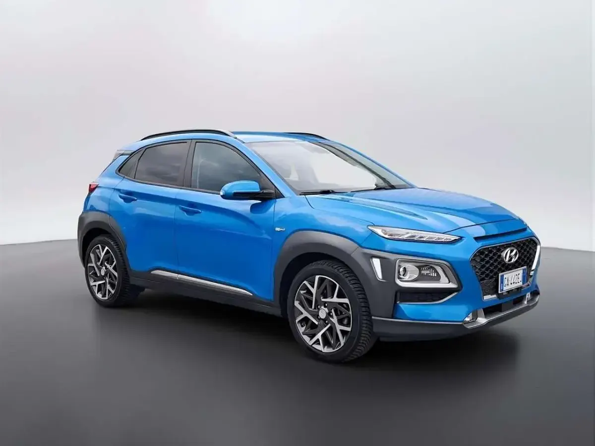 Usata Hyundai Kona Premium 141 CV (103 kW) 2020 Azzurro SUV