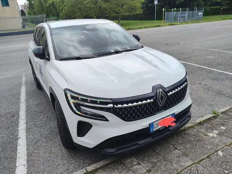 Bianco Usata 2023 Renault Austral Techno SUV | 27.000 € (Buon prezzo) - Immagine 1/4