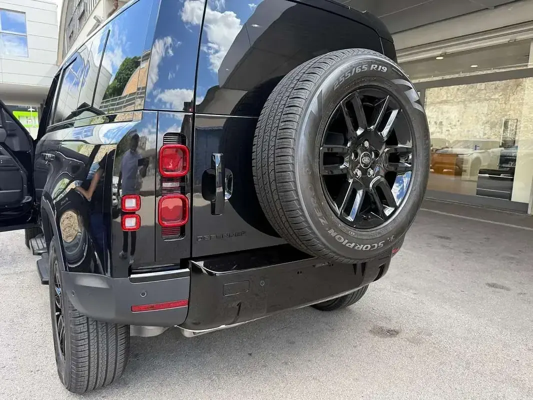 Usata Land Rover Defender S 200 CV (147 kW) 2025 SUV