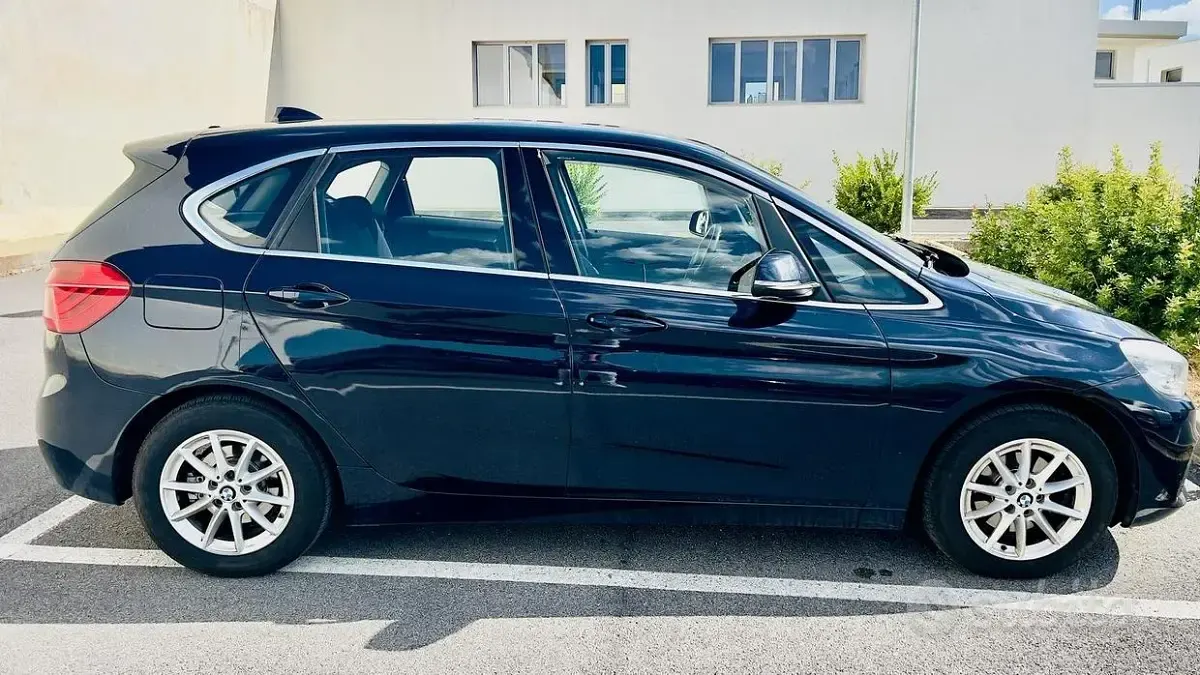 Usata BMW 218 Active Tourer 150 CV (110 kW) 2015 Bluazzurro Monovolume