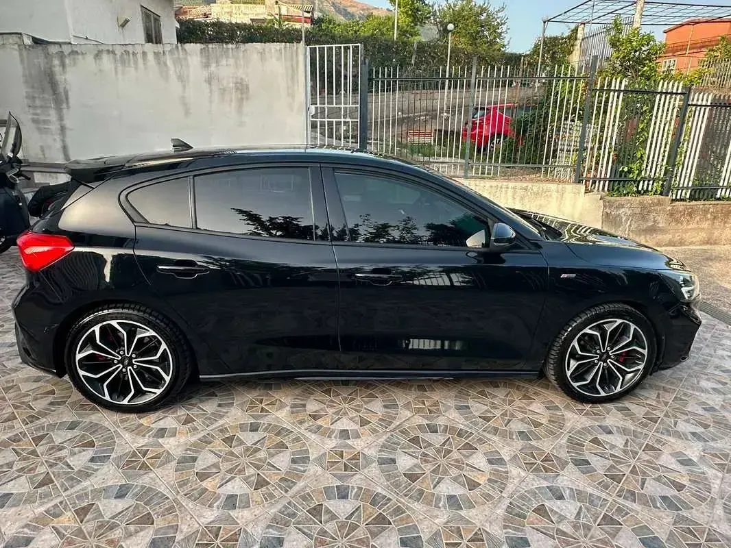 Usata Ford Focus ST-Line 150 CV (110 kW) 2019 Nero Berlina