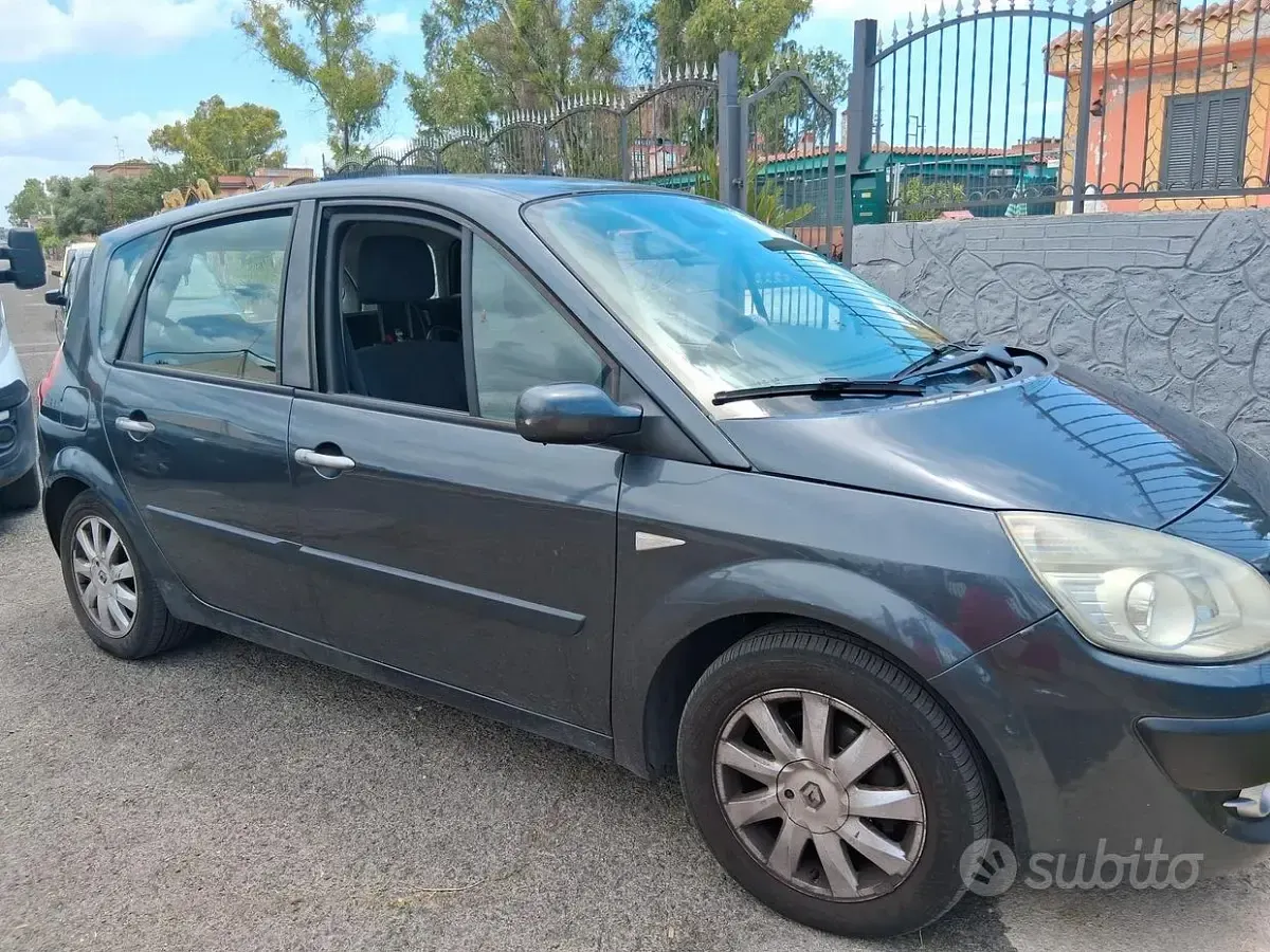 Usata Renault Scénic II 130 CV (95 kW) 2007 Nero Monovolume