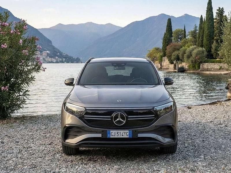 Usata 2022 Mercedes 250 | 29.000 € - Immagine 1/4