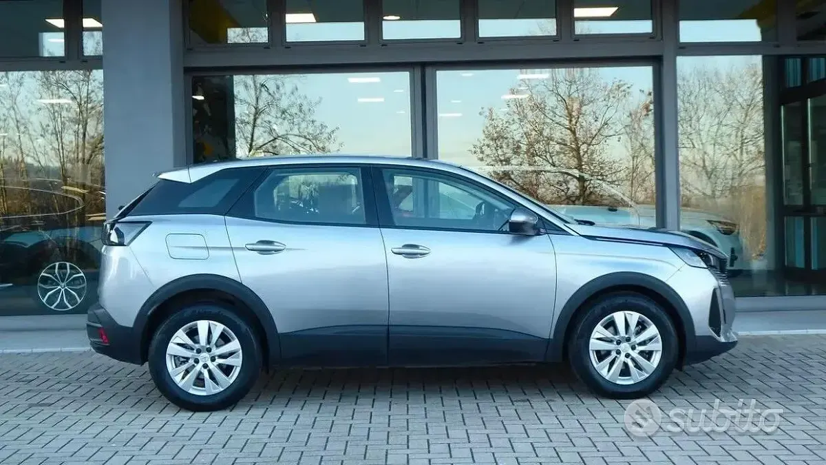 Gebraucht Peugeot 3008 Active 131 PS (96 kW) 2022 Grau SUV