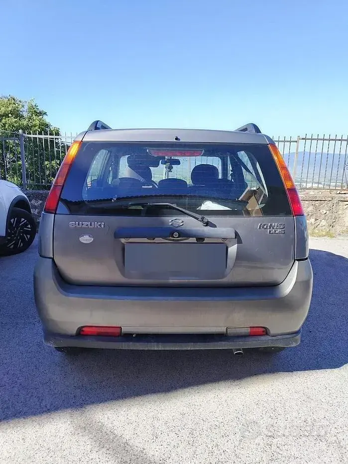 Usata Suzuki Ignis 69 CV (50 kW) 2005 Grigio Utilitaria