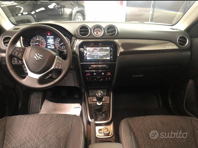 Usata Suzuki Vitara 140 CV (102 kW) 2019 SUV