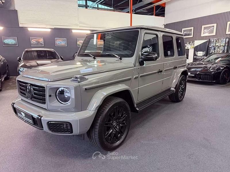 Usata Mercedes G450 AMG 367 CV (269 kW) 2025 G manufaktur classicgrau uni SUV
