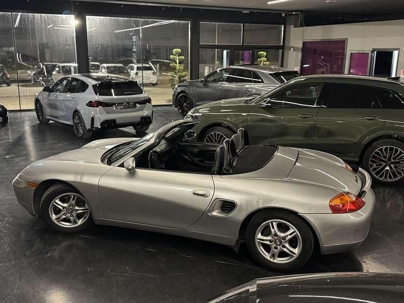 Usata Porsche Boxster 220 CV (161 kW) 2000 Argento Cabrio