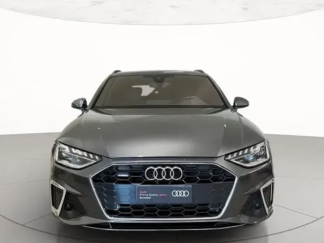 Usata Audi A4 S-Line 204 CV (150 kW) 2023 Grigio daytona perla Station wagon