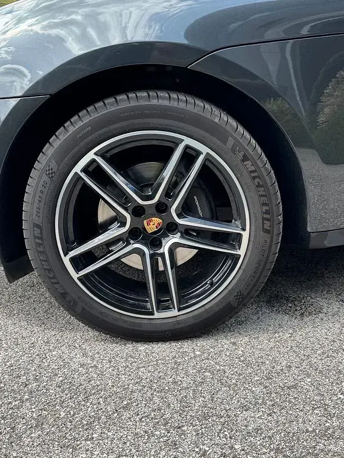 Usata Porsche Macan 245 CV (180 kW) 2020 Grigio SUV